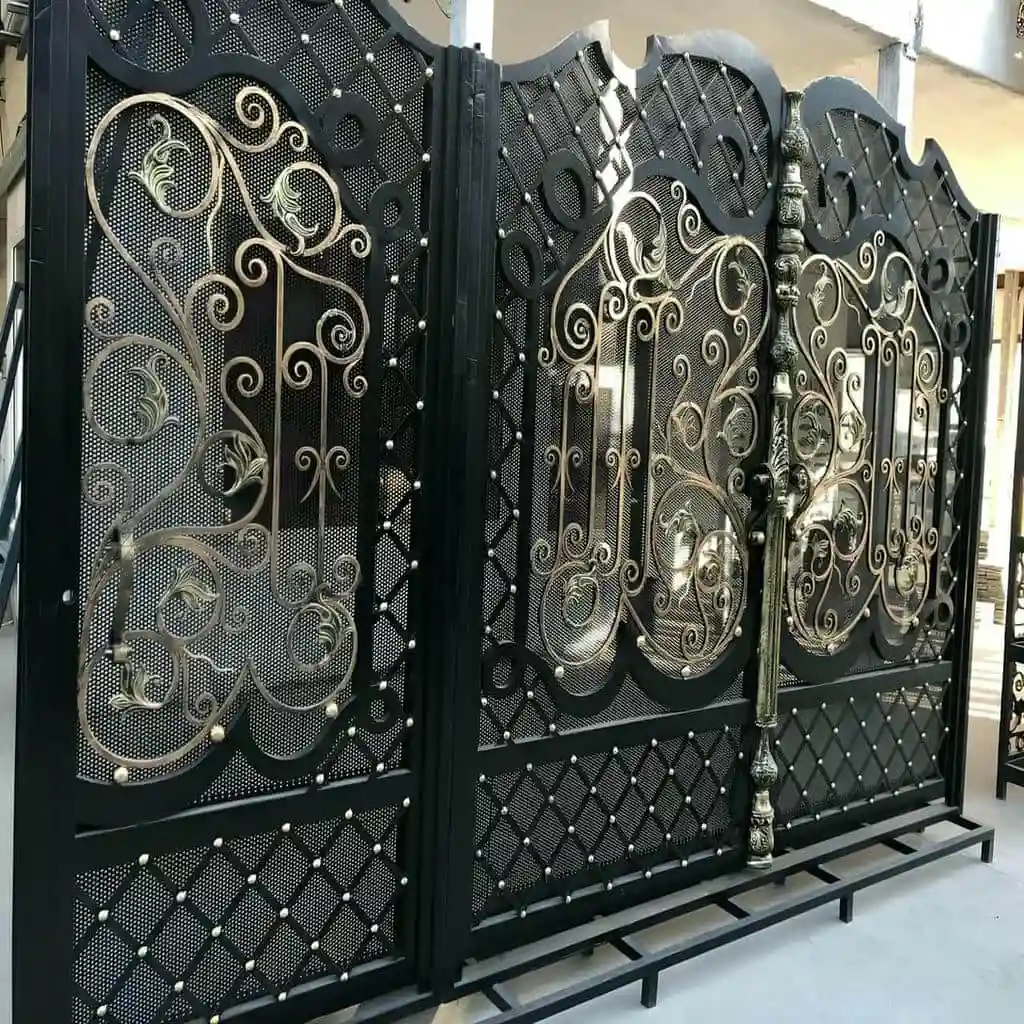 خرید درب حیاط ساده و شیک مینیمال