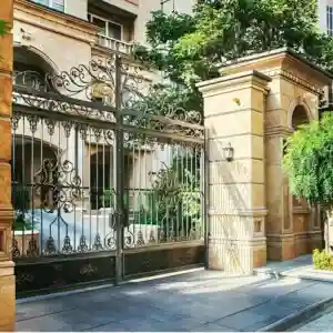 خرید درب آهنی ورودی ساختمان شیک