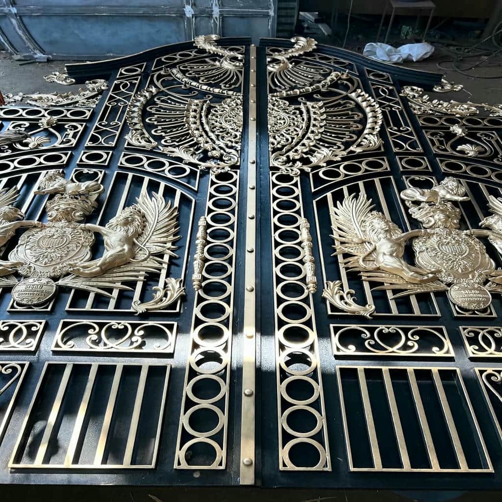 فروش درب ویلایی فرفورژه با طرح فرفورژه کلاسیک