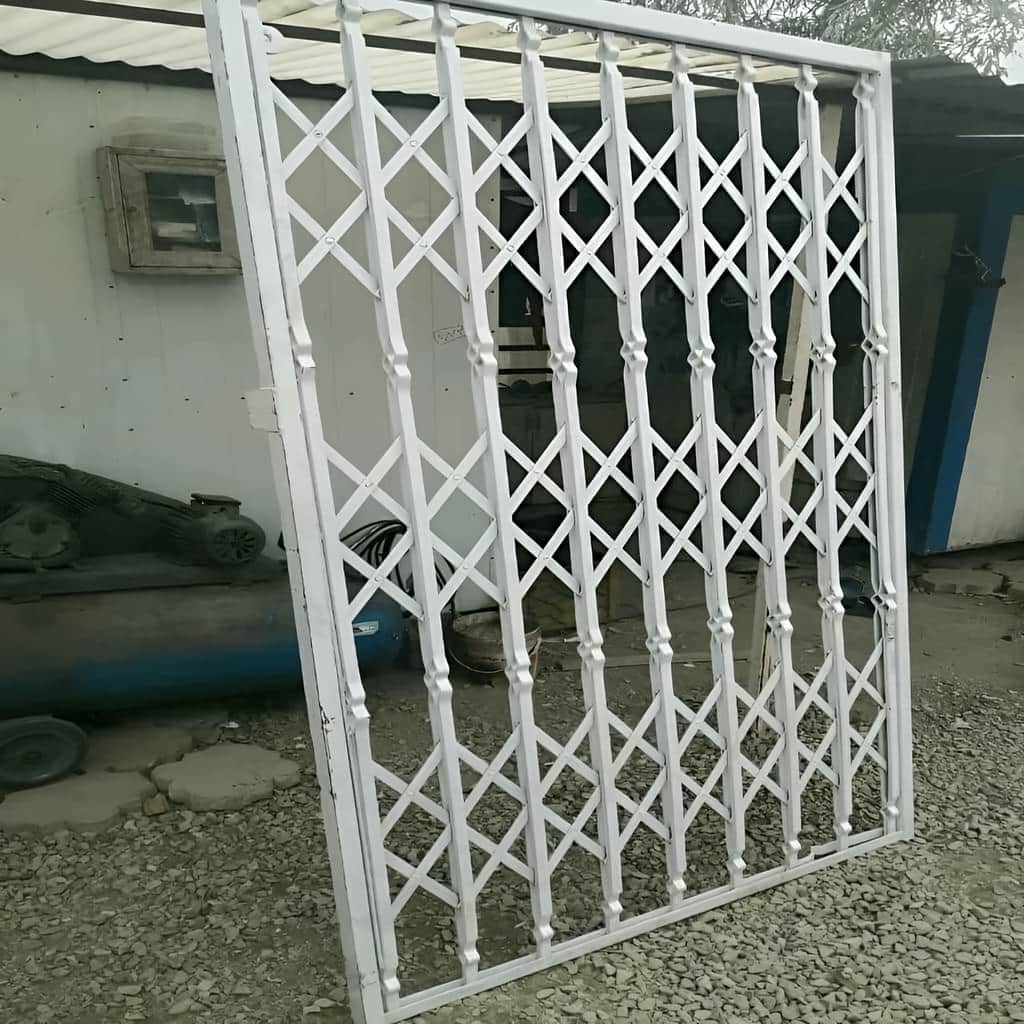 خرید درب آکاردئونی فلزی سه گل در گنبدکاووس