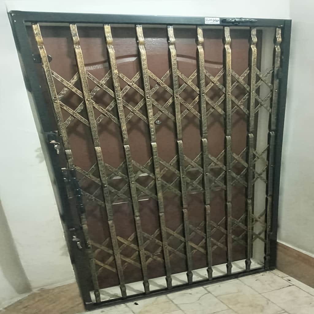 خرید درب آکاردئونی حفاظ فلزی سه گل در چابهار