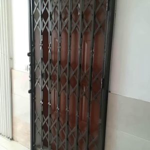 درب آکاردئونی فلزی در استان خوزستان