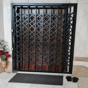 درب آکاردئونی حفاظ فلزی در کرج