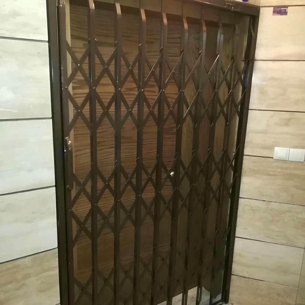 قیمت درب آکاردئونی حفاظ فلزی چهارگل در سیرجان
