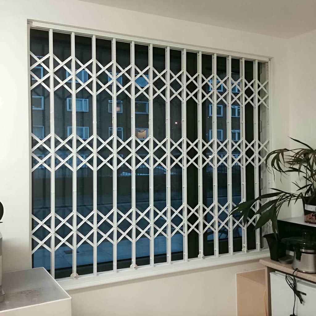 کارخانه درب آکاردئونی حفاظ فلزی تقویت&zwnj;شده در کردان