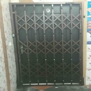 درب آکاردئونی حفاظ فلزی در کرمان