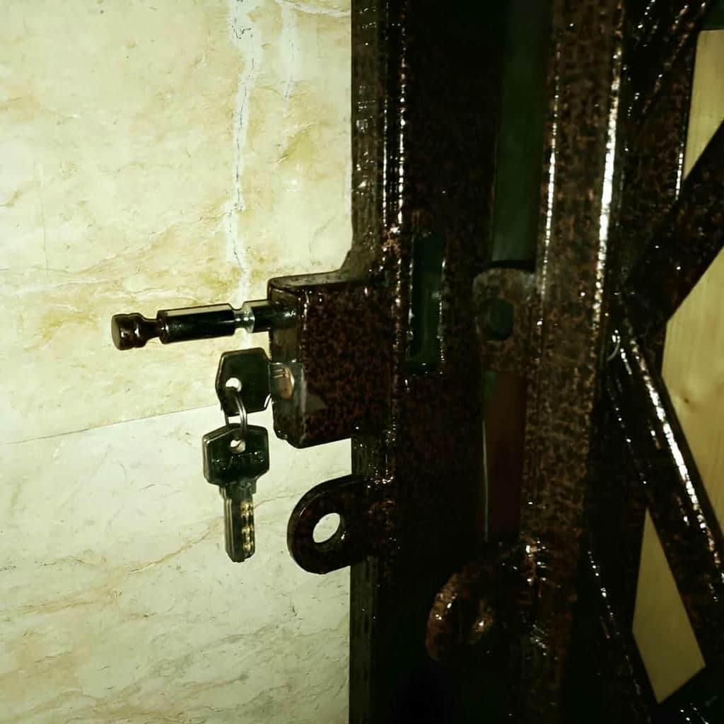 درب آکاردئونی حفاظ فلزی در مشهد