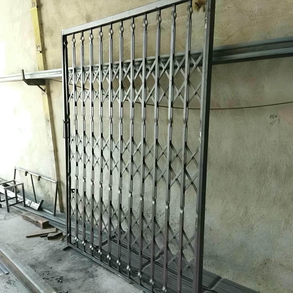 کارخانه درب آکاردئونی حفاظ فلزی تقویت شده در اندیشه