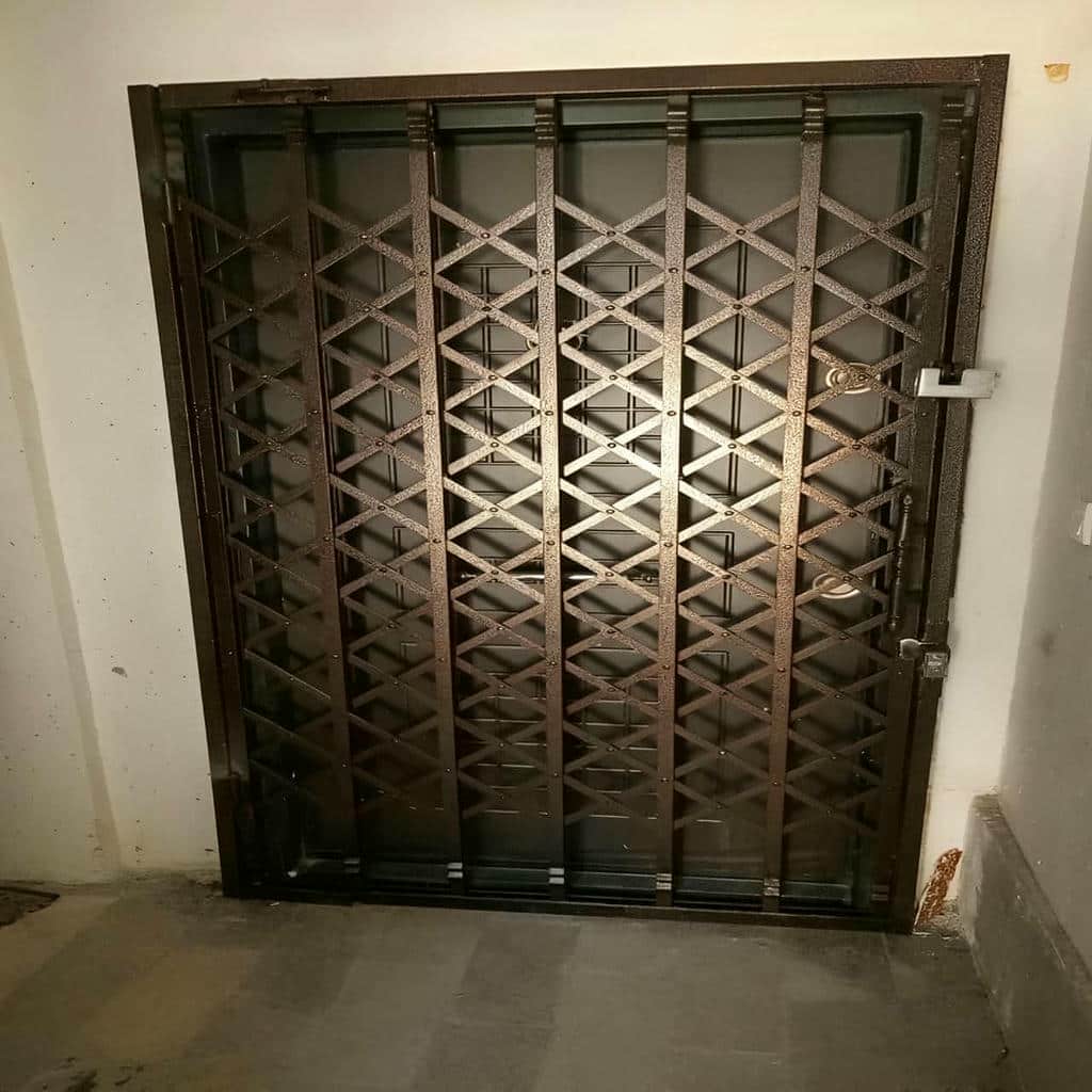 کارخانه درب آکاردئونی فلزی قفل ایمن در تبریز