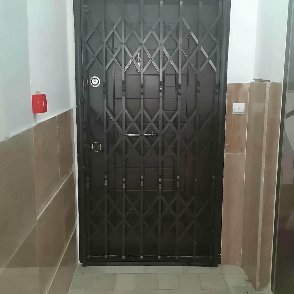 کارخانه درب آکاردئونی حفاظ فلزی تقویت شده در هشتگرد