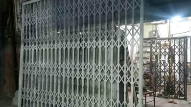 درب آکاردئونی فلزی در بندر بوشهر