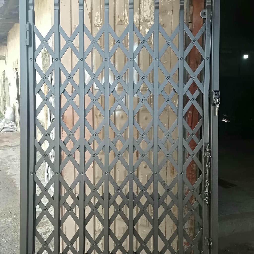 کارخانه درب آکاردئونی فلزی تقویت شده در نسیم شهر
