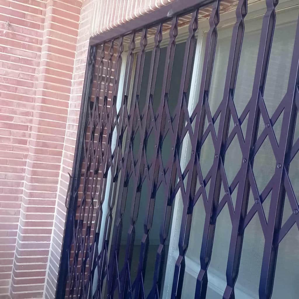 قیمت درب آکاردئونی فلزی چهارگل در اهواز