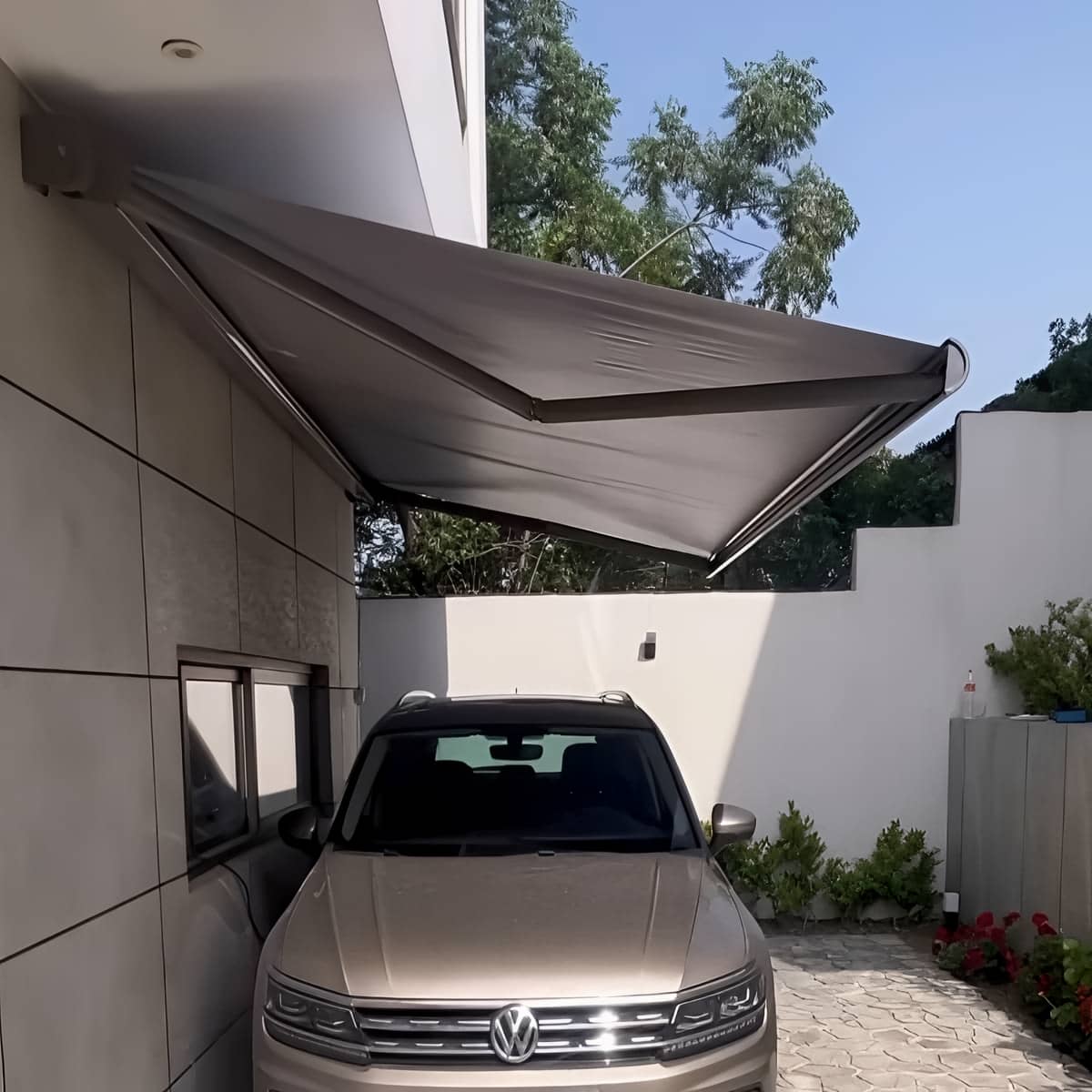 سایبان برقی در نیشابور