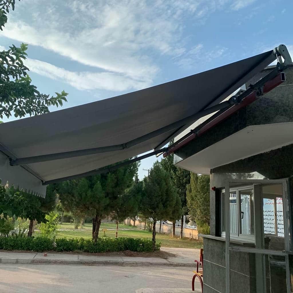 قیمت سایبان برقی اتوماتیک در قم