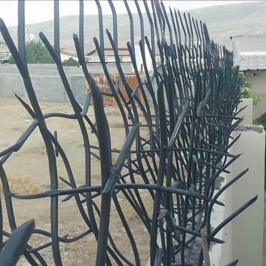 خرید حفاظ شاخ گوزنی آهنی نرده دیواری در طالقان