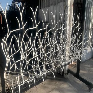 حفاظ شاخ گوزنی آهنی در فیروزکوه