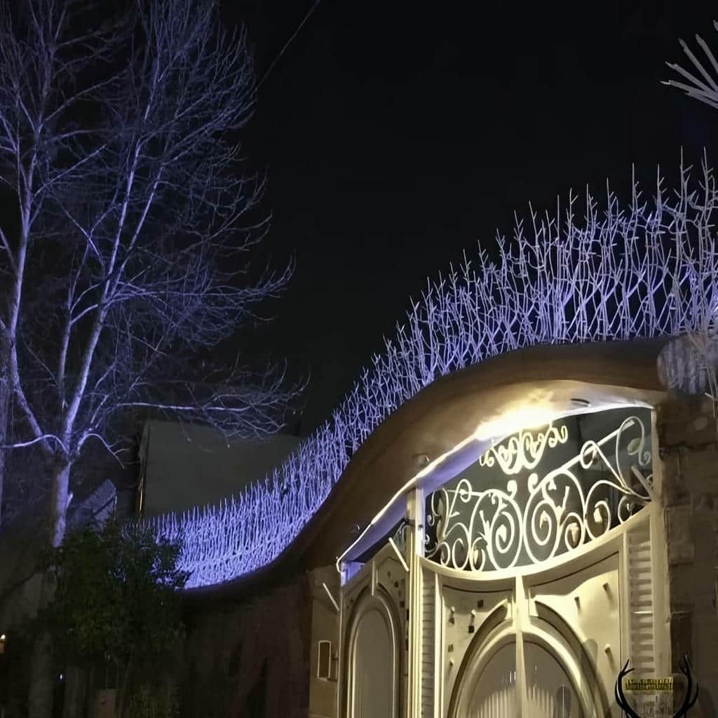 حفاظ شاخ گوزنی آهنی در طالقان