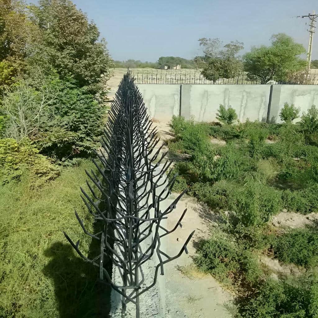 نصب حفاظ شاخ گوزنی آهنی نوع رنگ در چابهار