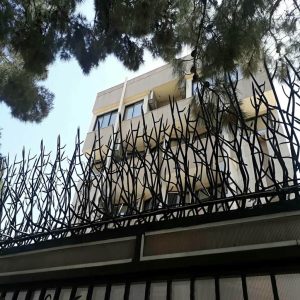 حفاظ شاخ گوزنی آهنی در رفسنجان