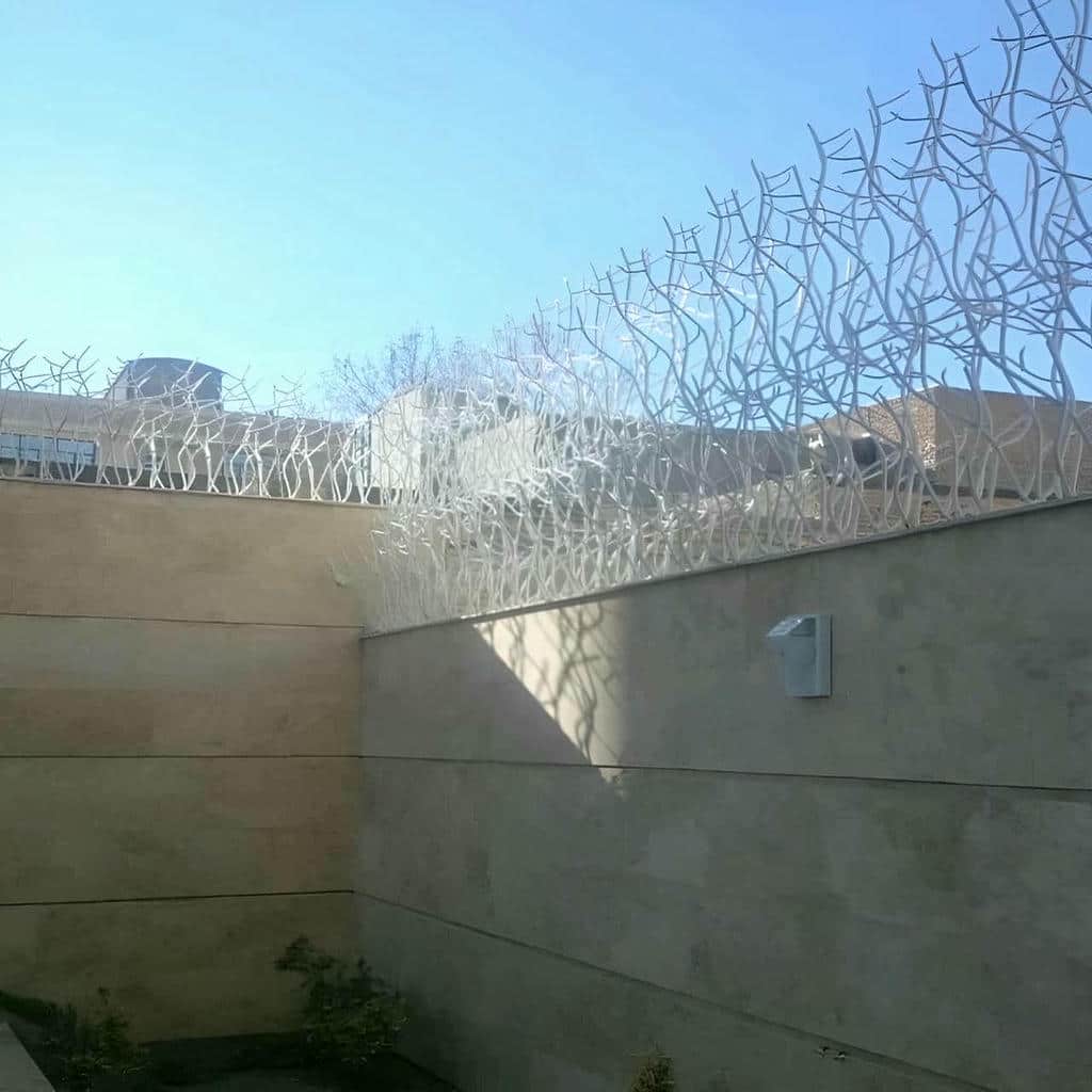 حفاظ شاخ گوزنی آهنی در کیش
