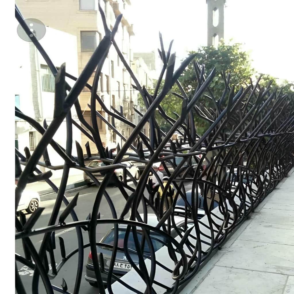نصب حفاظ شاخ گوزنی آهنی رنگ کوره ای در نوشهر