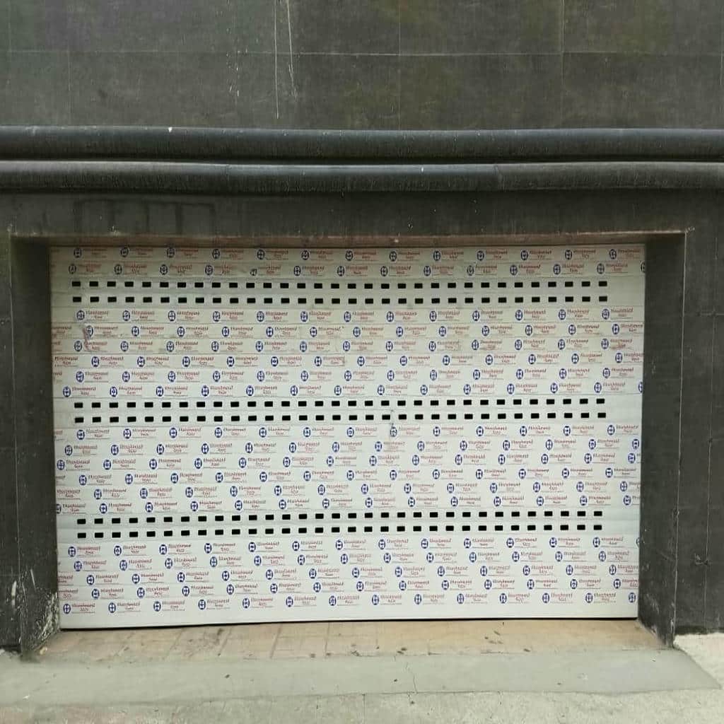 نصب کرکره برقی فروشگاه در اردبیل