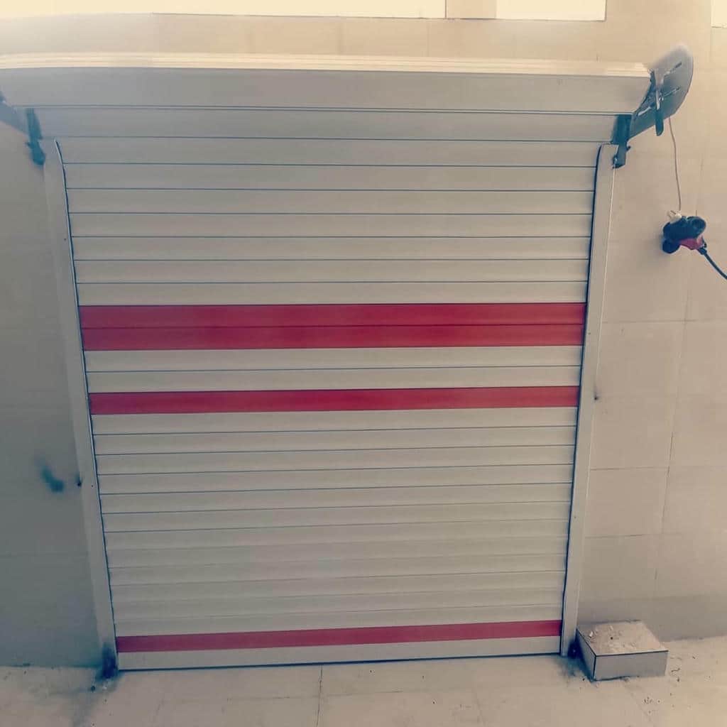 نصب کرکره برقی فروشگاه در اراک