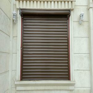 کرکره برقی در آبسرد
