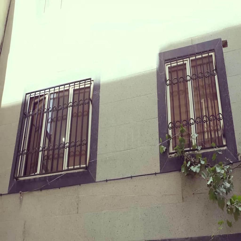 نصب حفاظ نرده پنجره آهنی در رشت