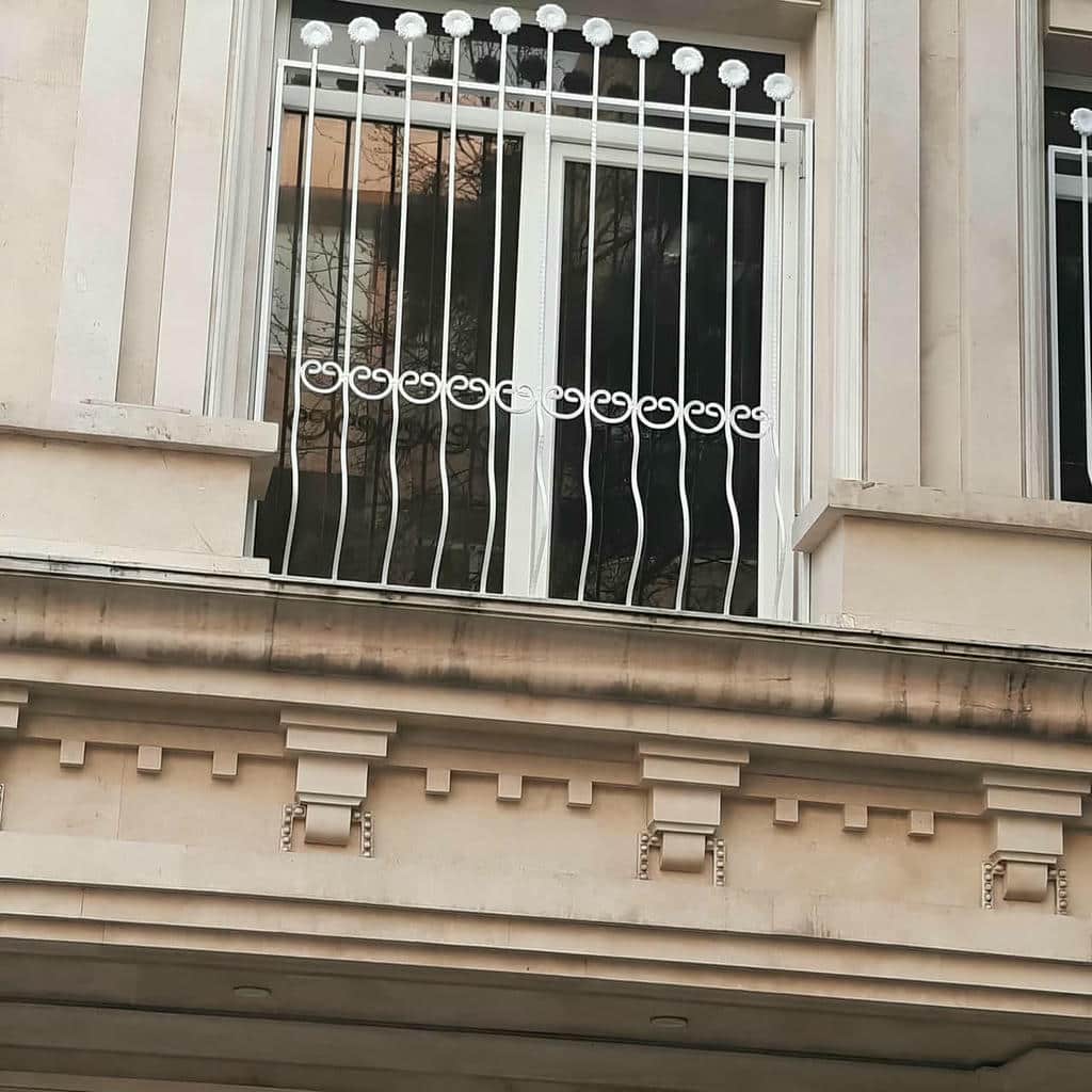 نصب حفاظ نرده پنجره مدرن در شهرکرد