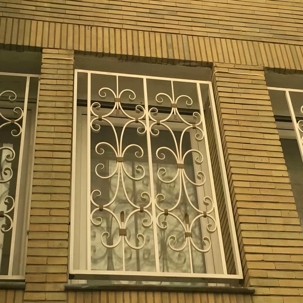 قیمت حفاظ نرده پنجره فرفورژه در چالوس
