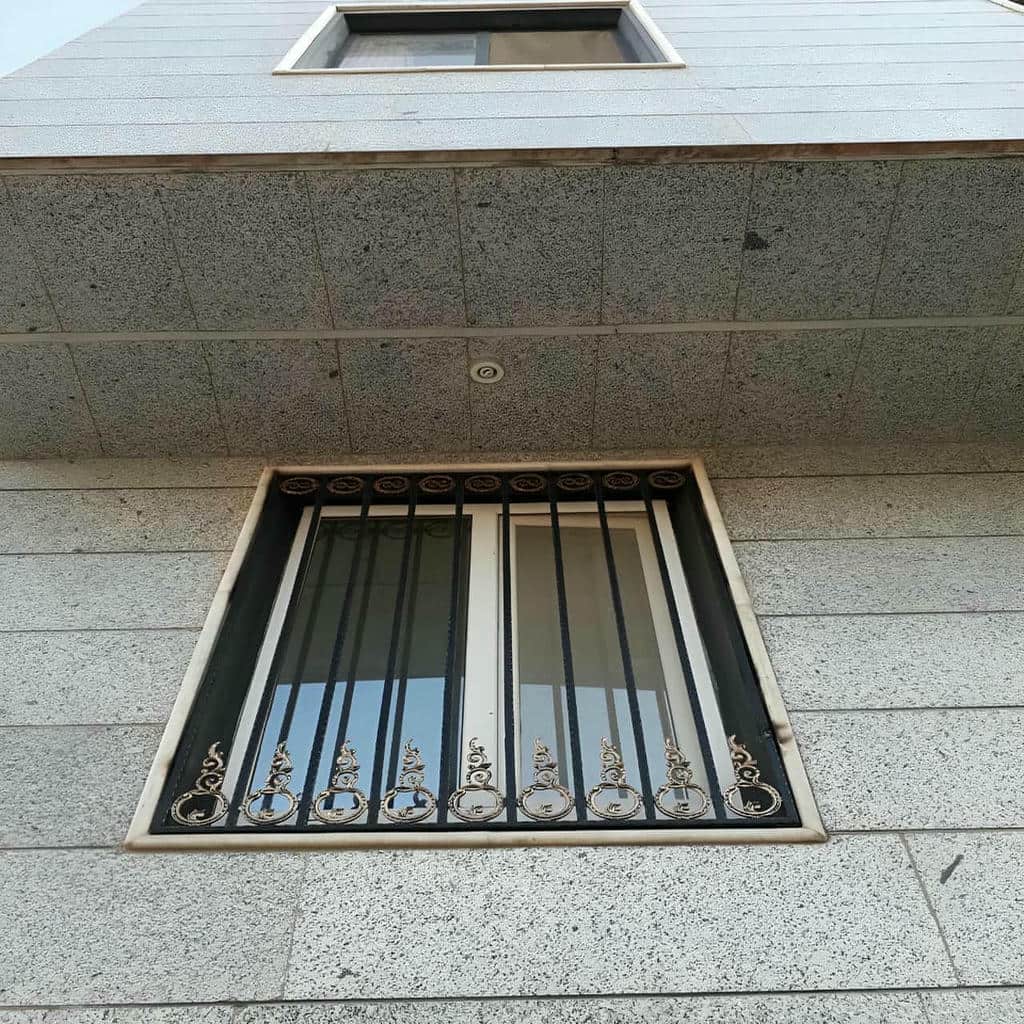 نصب حفاظ نرده پنجره آهنی در تبریز