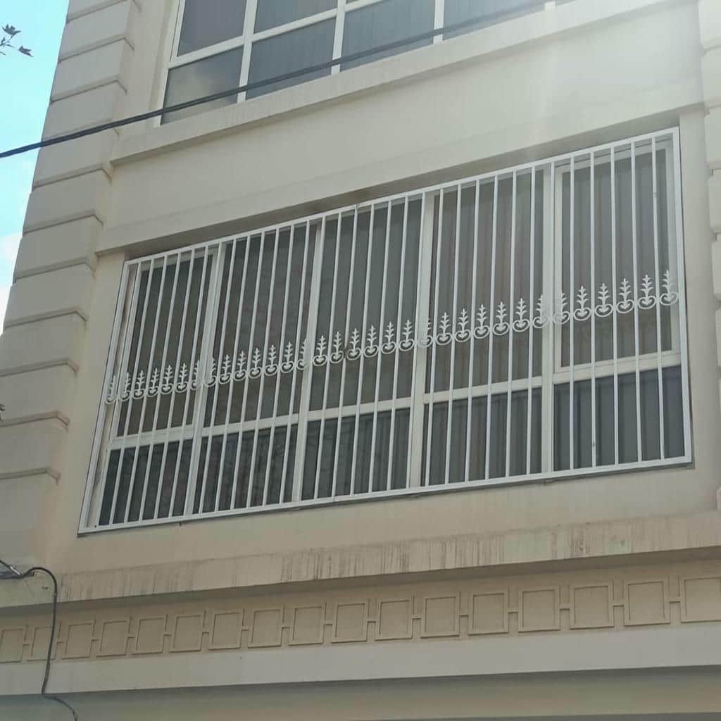 نصب حفاظ نرده پنجره آهنی در گرگان