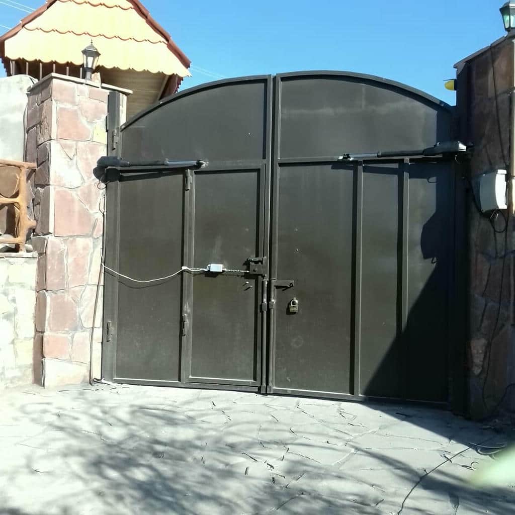 نصب جک درب پارکینگ اتوماتیک ریموت در رشت