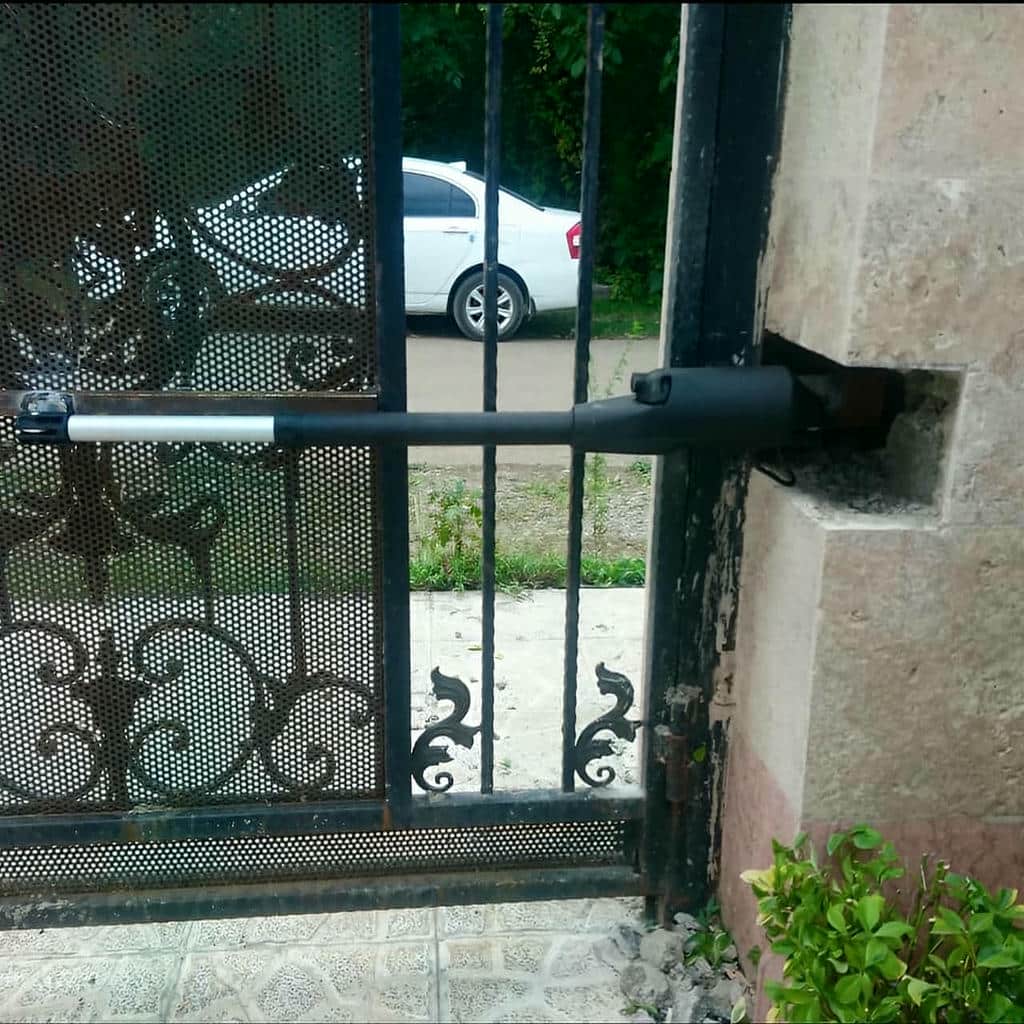 نصب جک درب پارکینگ اتوماتیک ریموت در اصفهان