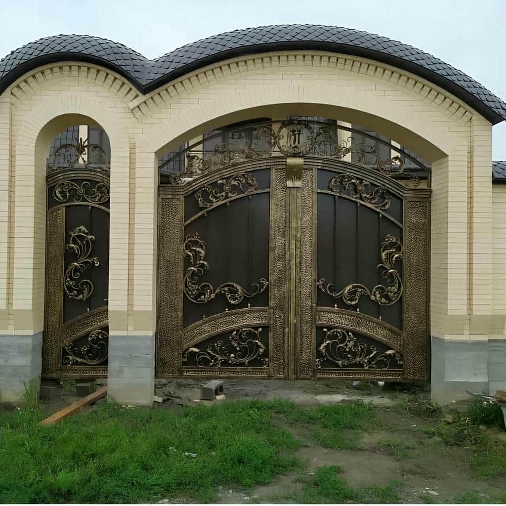 خرید درب حیاط فرفورژه حیاط آهنی در اصفهان