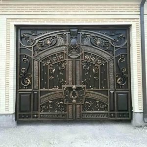 درب حیاط فرفورژه در بندرعباس