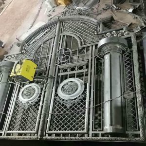 درب حیاط فرفورژه در اصفهان