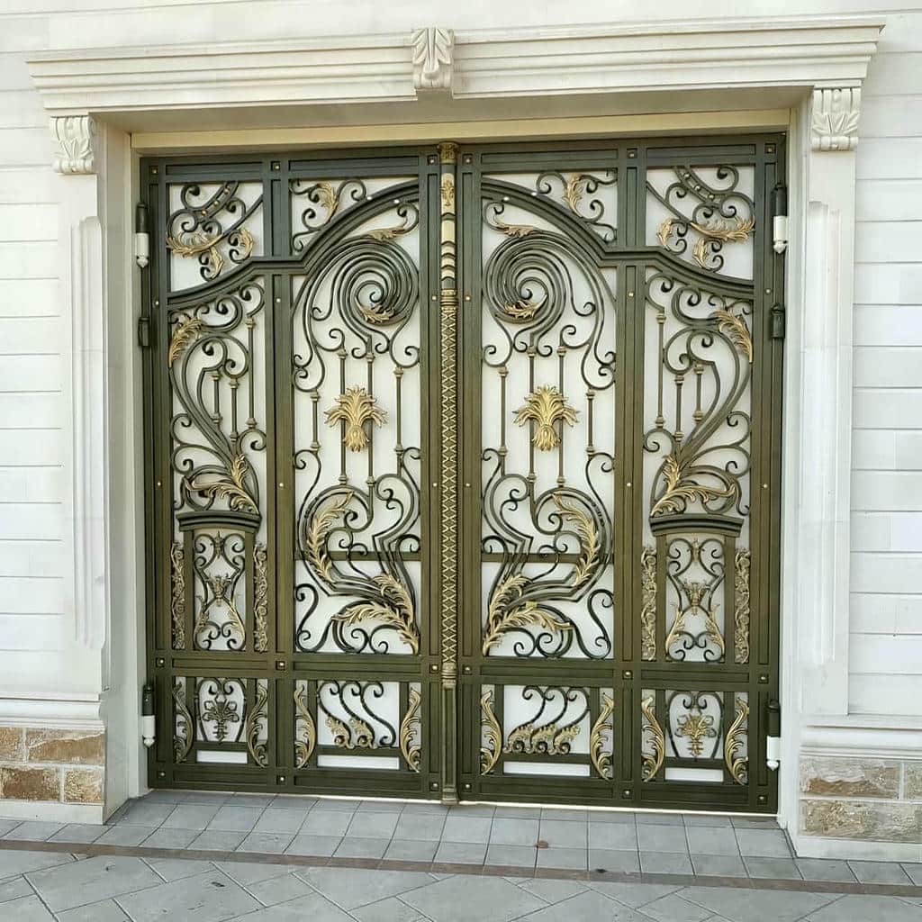 خرید درب حیاط فرفورژه رنگ مقاوم در همدان