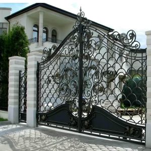 درب حیاط فرفورژه در استان گلستان