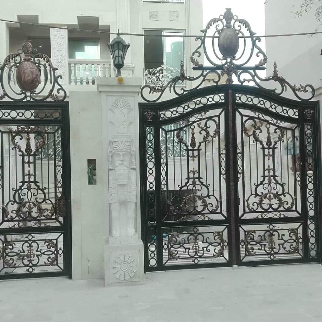 فروش درب حیاط فرفورژه ساده در کرمان