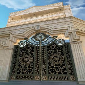 درب حیاط فرفورژه در بجنورد