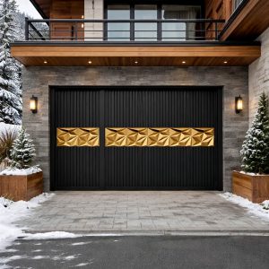 درب حیاط فرفورژه در شهرکرد