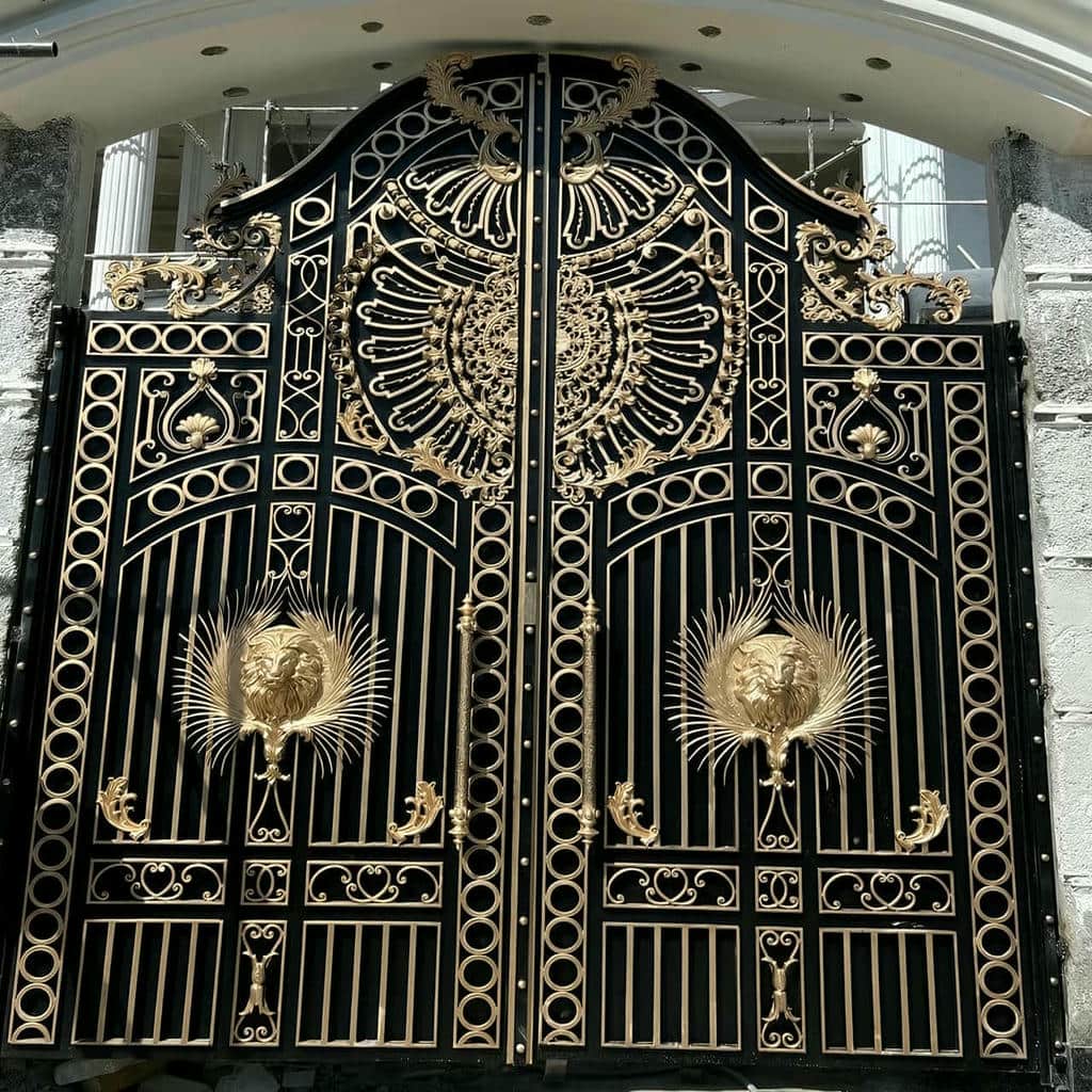 درب حیاط فرفورژه در اراک