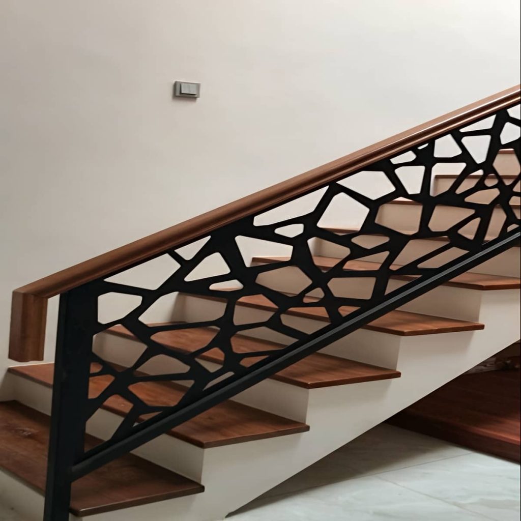 نصب نرده لیزری برای راه پله و تراس