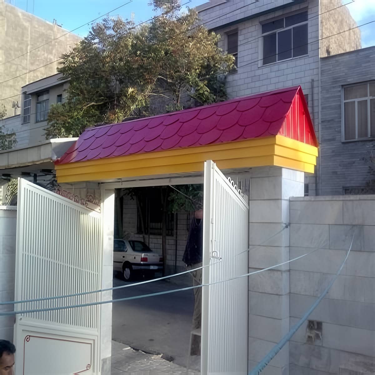 آردواز سفارشی با برش دقیق در لبه پوشش