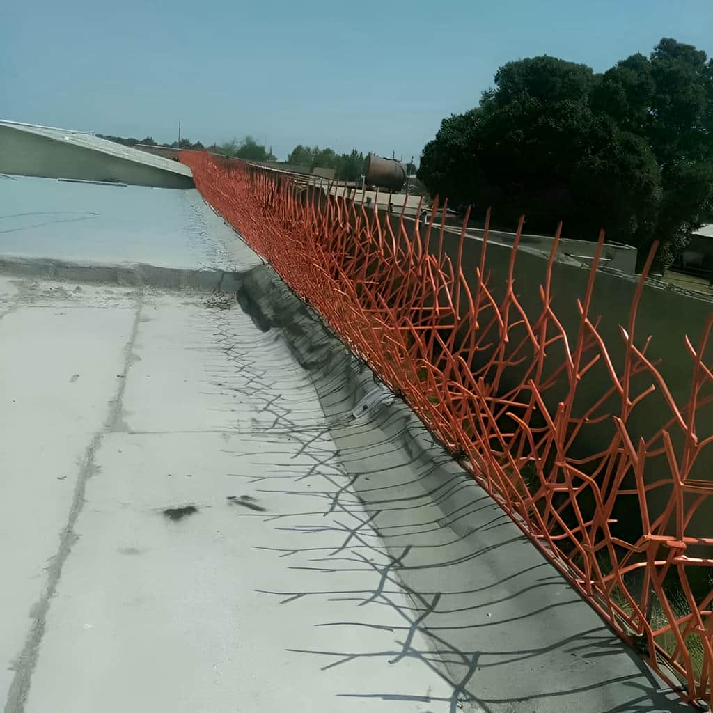 نصب حفاظ بوته ای دیوار پرتراکم روی زیرسازی فلزی