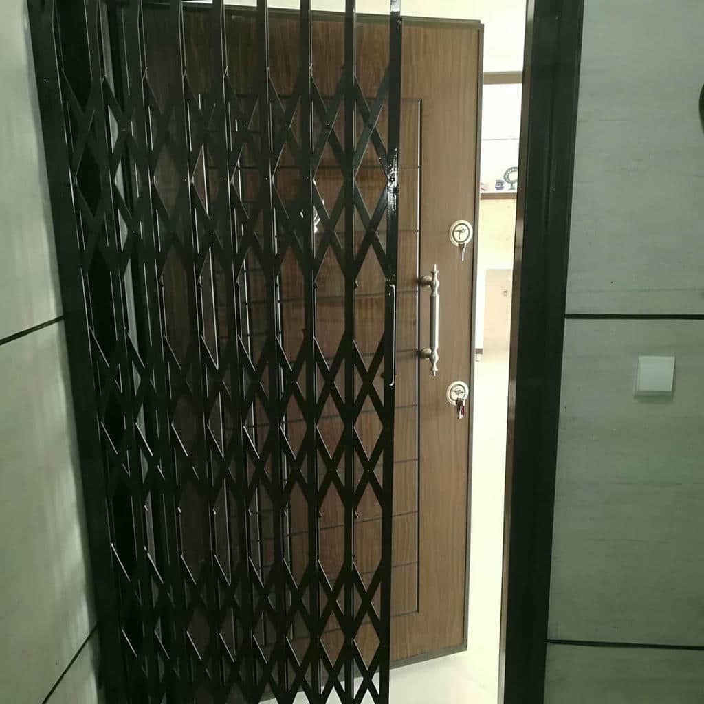ساخت حفاظ درب آپارتمان ضد دیلم دو جداره