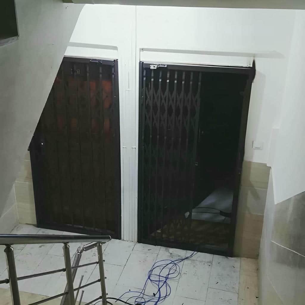 خرید درب آکاردئونی طلایی سلطنتی